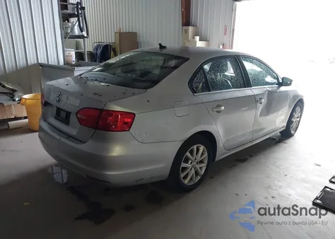 2014 Volkswagen Jetta 1.8T Se z USA, uszkodzony, nr VIN 3VWB17AJ4EM336273